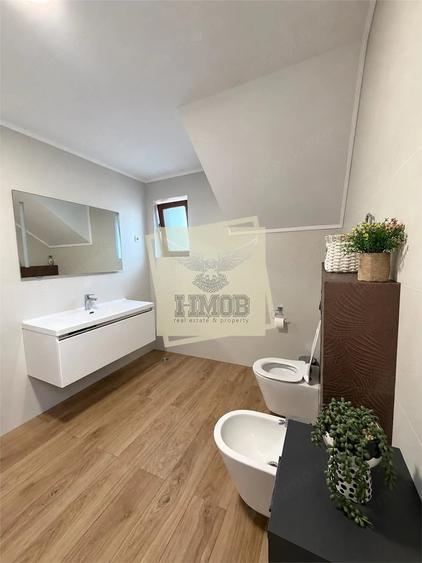 Casă cu 4 camere cu Teren 264 Mp în Central