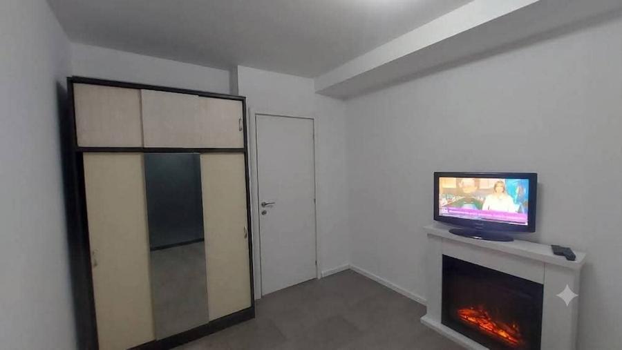 Apartament cu 2 camere decomandat în Apărătorii Patriei