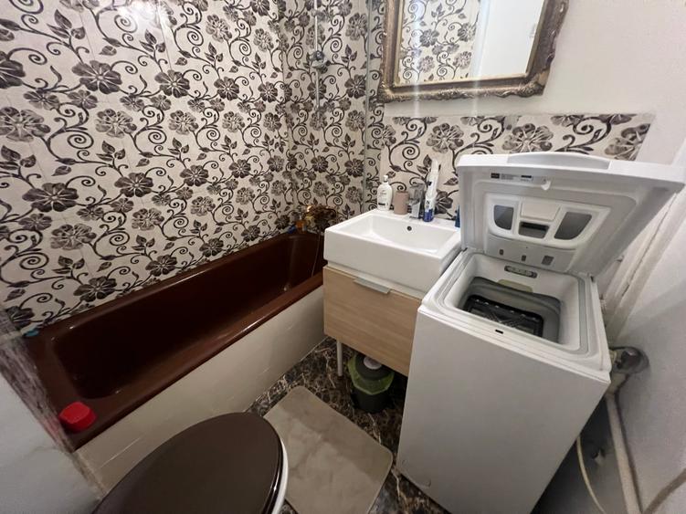 Apartament cu 2 camere semidecomandat în Universitate