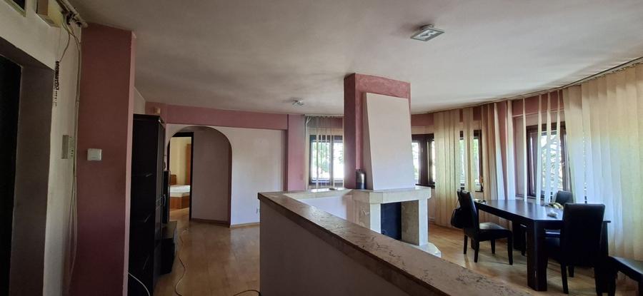 Apartament cu 3 camere semidecomandat, mobilat în Dorobanților
