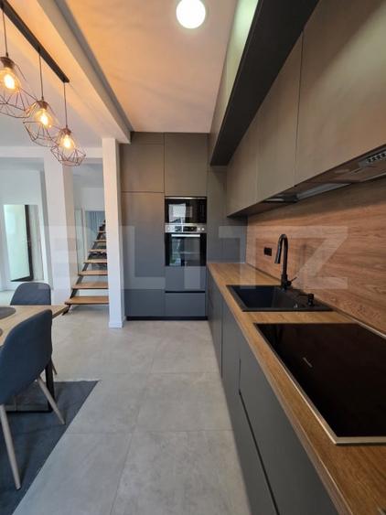 Duplex cu 4 camere cu Canalizare în Plopi