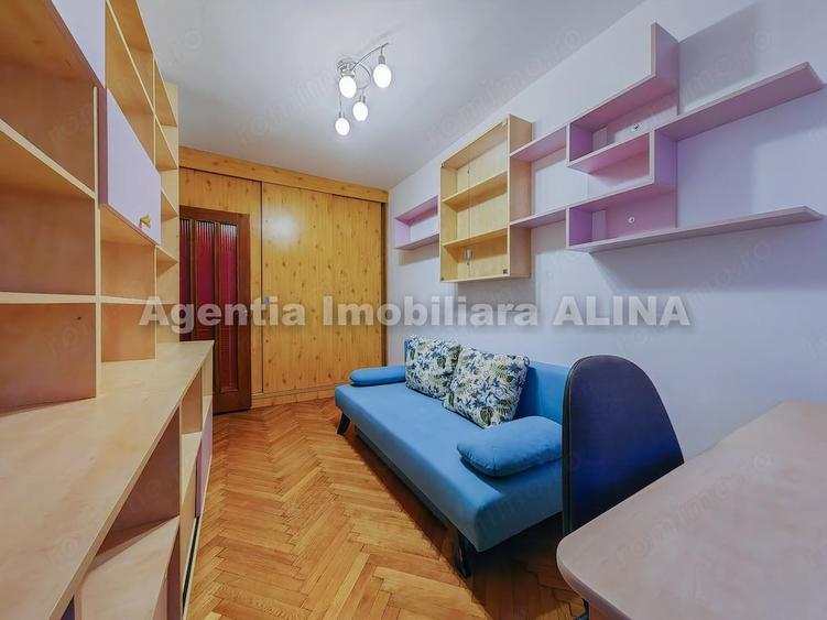 Apartament cu 3 camere semidecomandat în Împăratul Traian