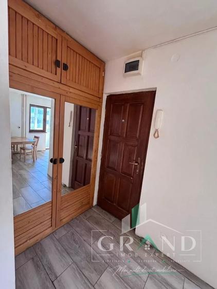Apartament cu 3 camere semidecomandat, mobilat în Grigorescu