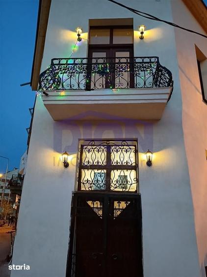 Casă cu 6 camere cu Teren 138 Mp în Centrul Civic