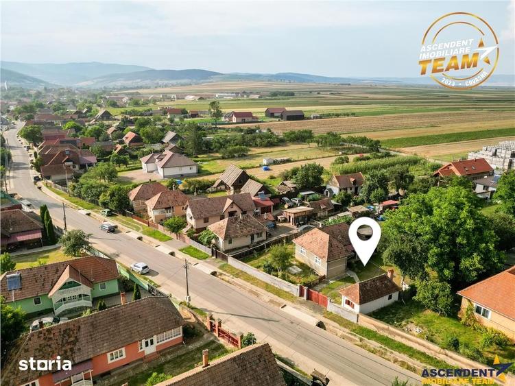Casă cu 4 camere cu Teren 1315 Mp în Cernat