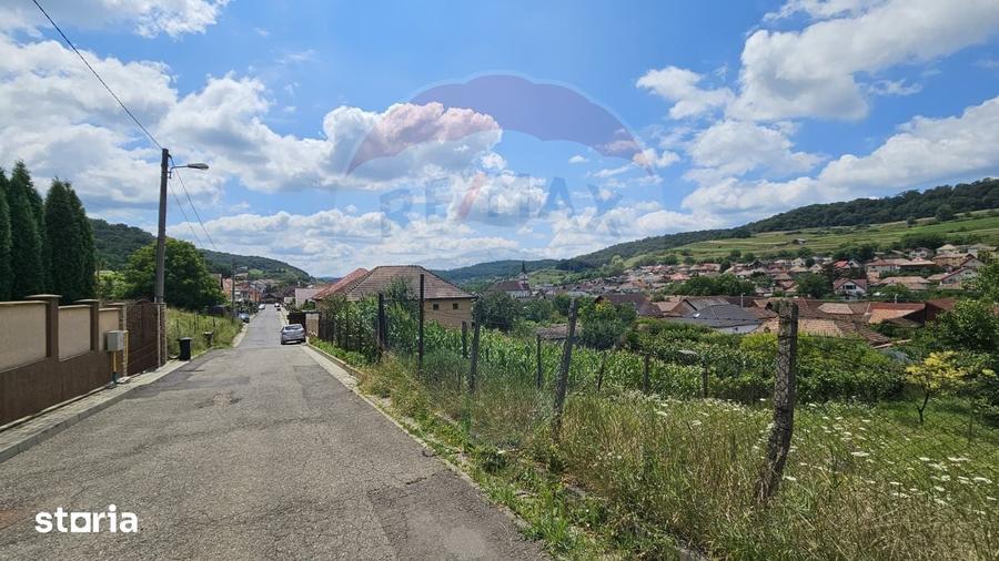 Teren de 1103 mp, în Terezian