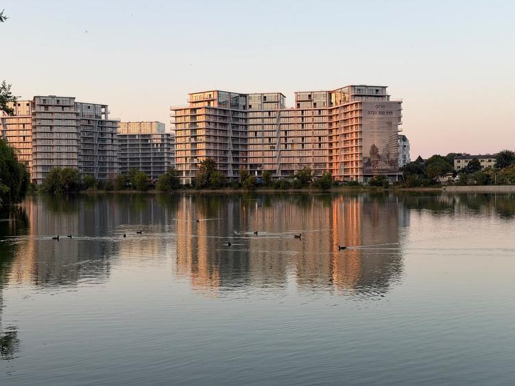 Apartament cu 2 camere semidecomandat în Colentina