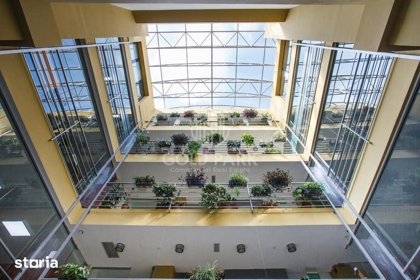 Spațiu comercial, de 239 mp, în Central