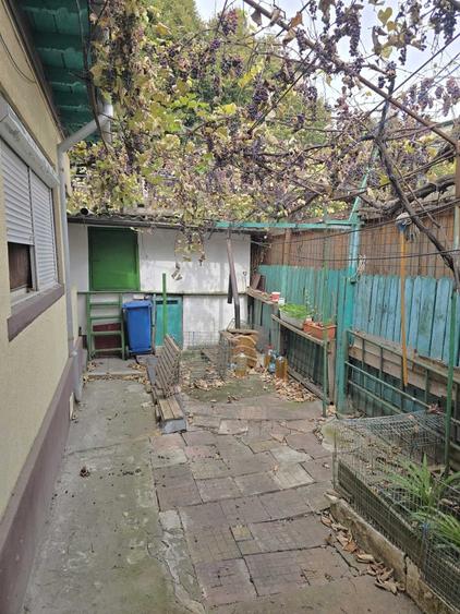 Casă cu 4 camere în Ultracentral
