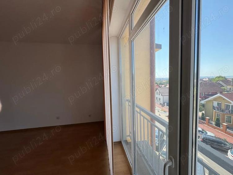 Garsonieră decomandată în Central