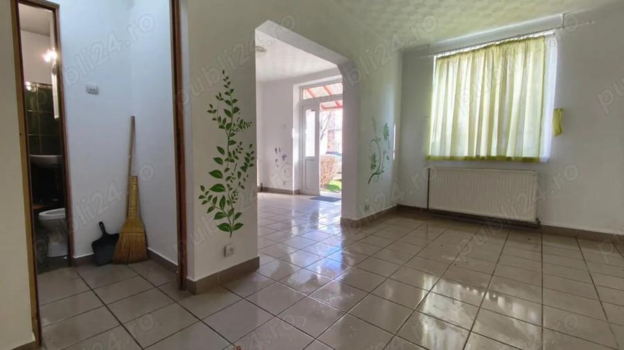 Spațiu comercial, de 32 mp, în Dacia