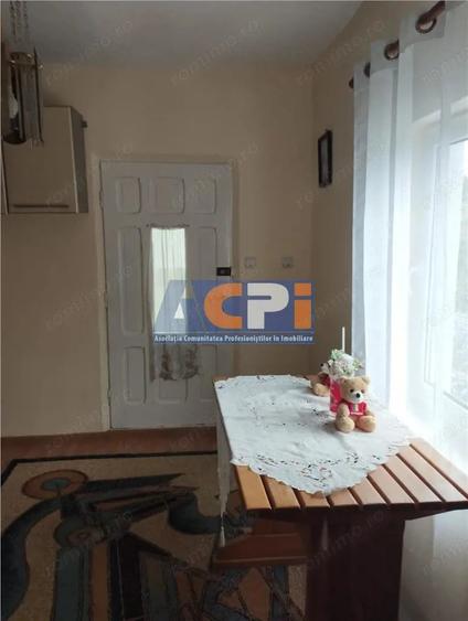 Casă cu 3 camere cu Teren 3886 Mp în Gârleni