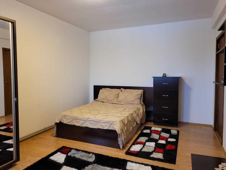 Apartament cu 3 camere decomandat în Ultracentral