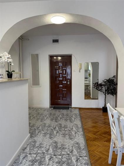 Apartament cu 2 camere decomandat în Mărăști