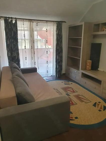Apartament cu 2 camere decomandat în Florești