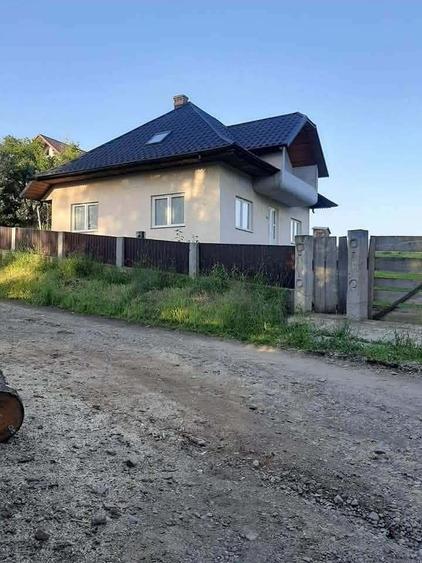 Casa+teren de vanzare - 1