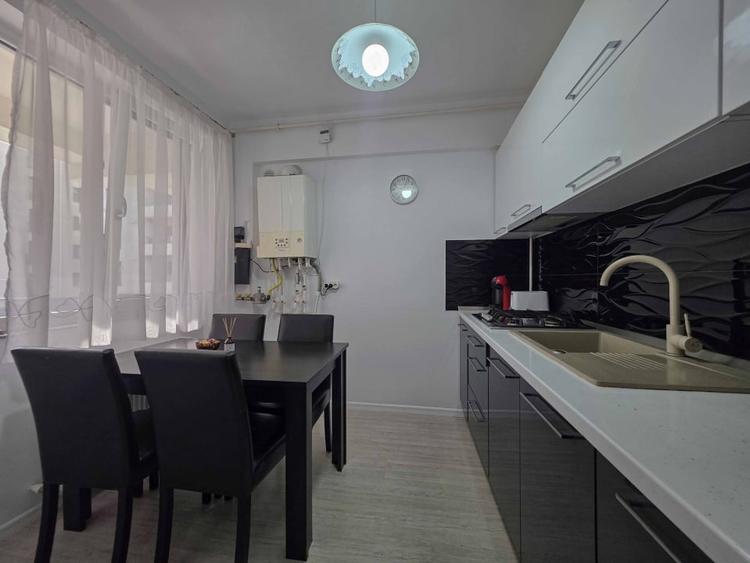 Apartament cu 2 camere decomandat, mobilat în Mamaia-Sat