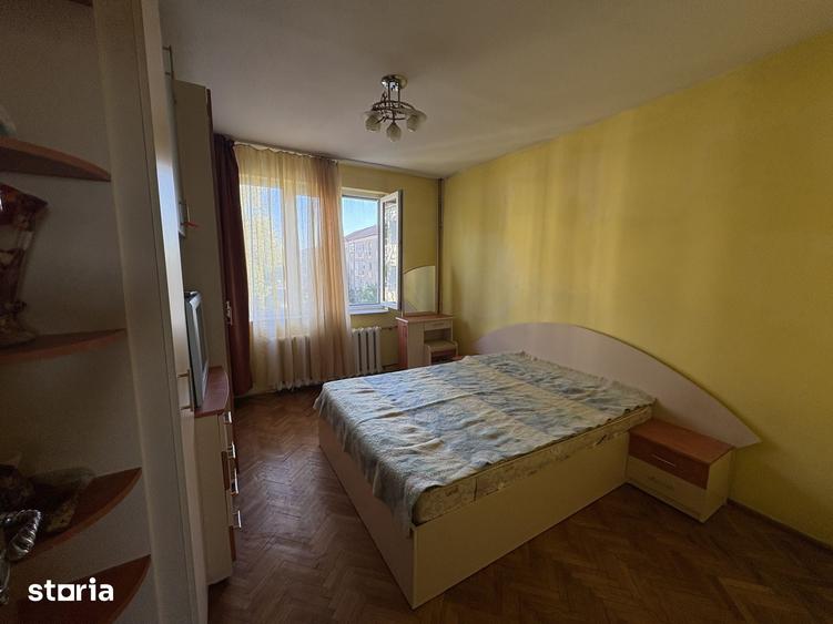 Apartament cu 3 camere în Iosia
