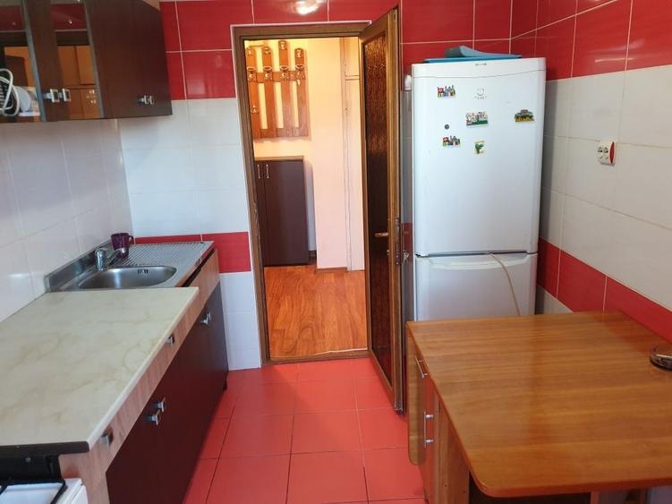 Apartament cu 3 camere decomandat în Țiglina 3