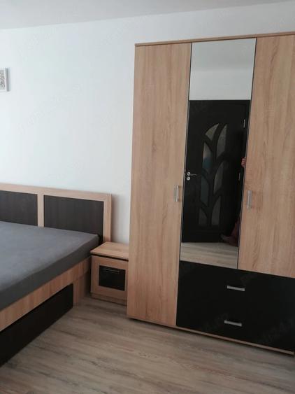 Garsonieră decomandată în Precista