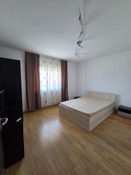 Apartament cu 2 camere decomandat în Cantacuzino