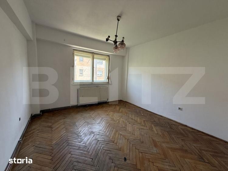 Apartament cu 3 camere decomandat în Micro 16