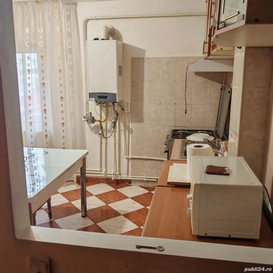 Apartament cu 2 camere semidecomandat în Central