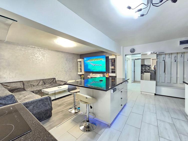 Apartament cu 3 camere decomandat, mobilat în Panduri