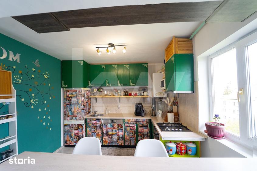 Apartament cu 3 camere semidecomandat în Cedonia