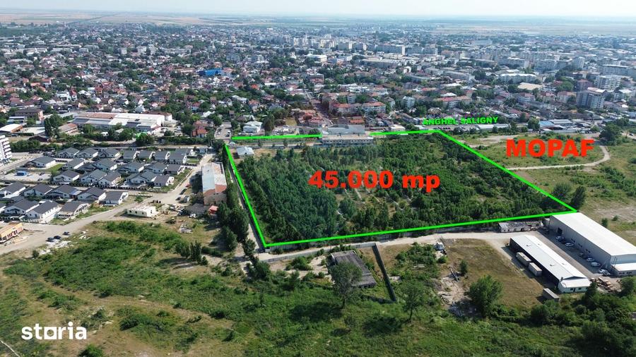 Teren de 10000 mp, în Central