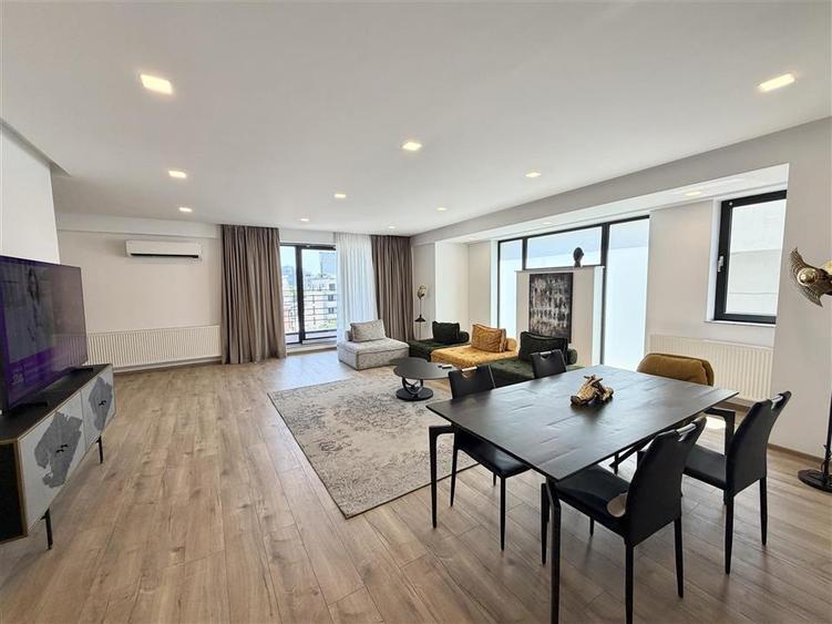 Apartament cu 3 camere decomandat, mobilat în Herăstrău