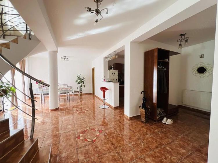 Casă cu 4 camere cu Teren 500 Mp în Mehala