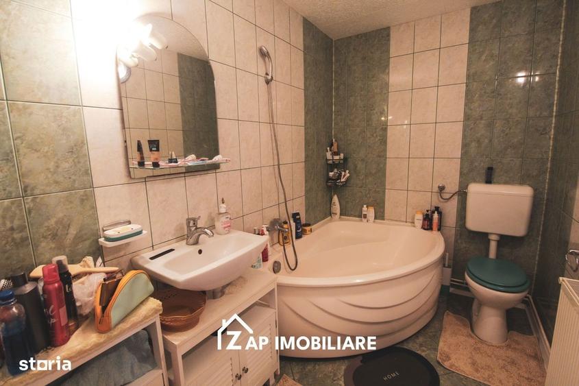 Casă cu 4 camere în Central