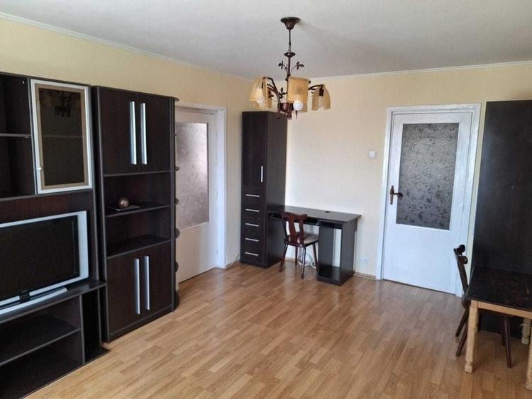 Apartament cu 2 camere semidecomandat în George Enescu