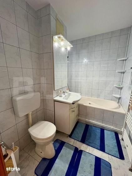 Apartament cu 2 camere decomandat în Rovine