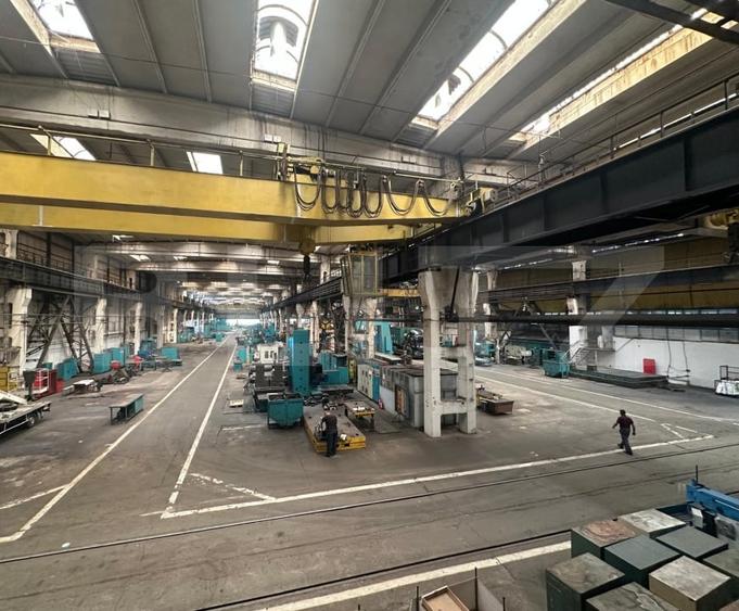 Hale de producție și spații de birouri, zona de Nord - 1