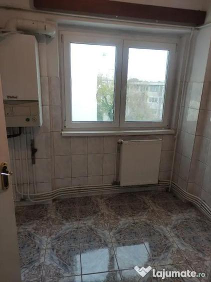 Apartament cu 4 camere decomandat în Gării