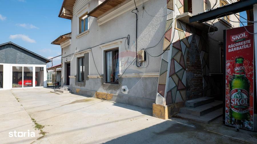 Casă cu 5 camere cu Teren 1063 Mp în Corbii Mari
