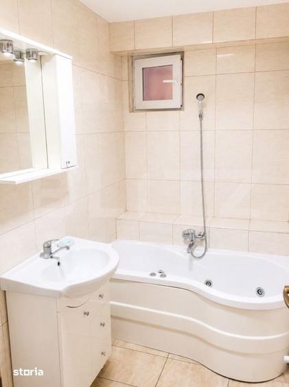 Apartament cu 3 camere în Centrul Civic