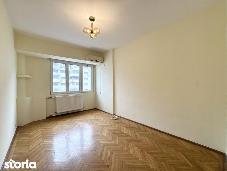 Apartament cu 4 camere semidecomandat în Grivița