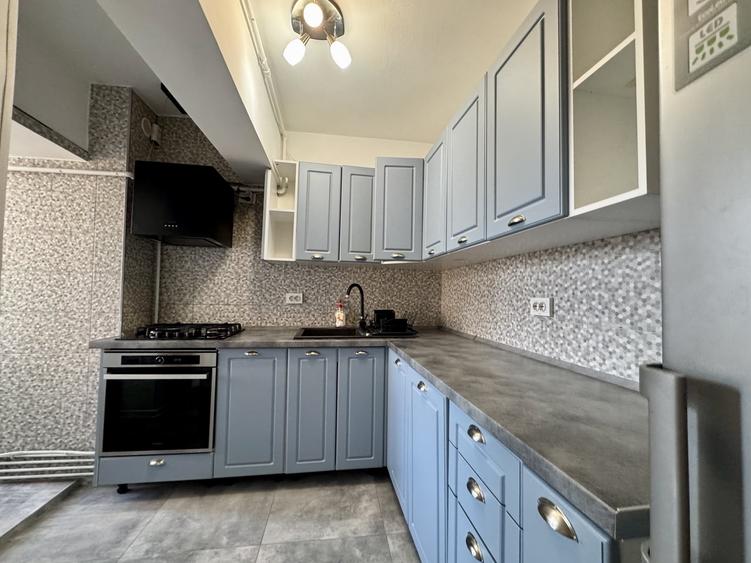 Apartament cu 2 camere decomandat, mobilat în Unirii