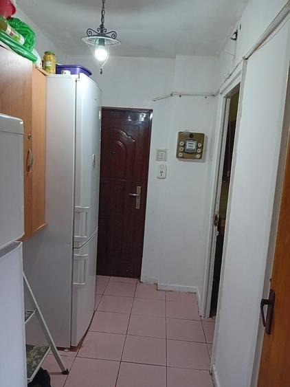 Apartament cu 2 camere semidecomandat în Alexandru Obregia