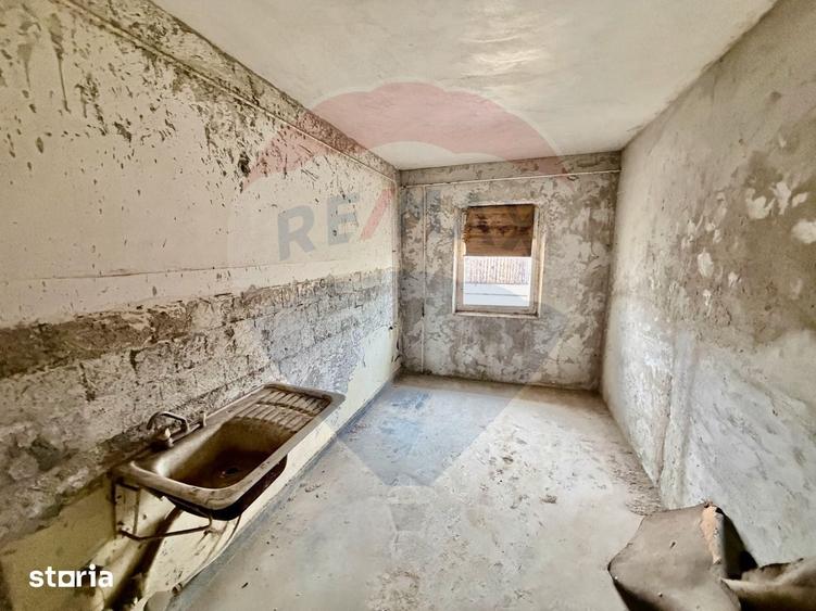 Apartament cu 4 camere în Brăilei