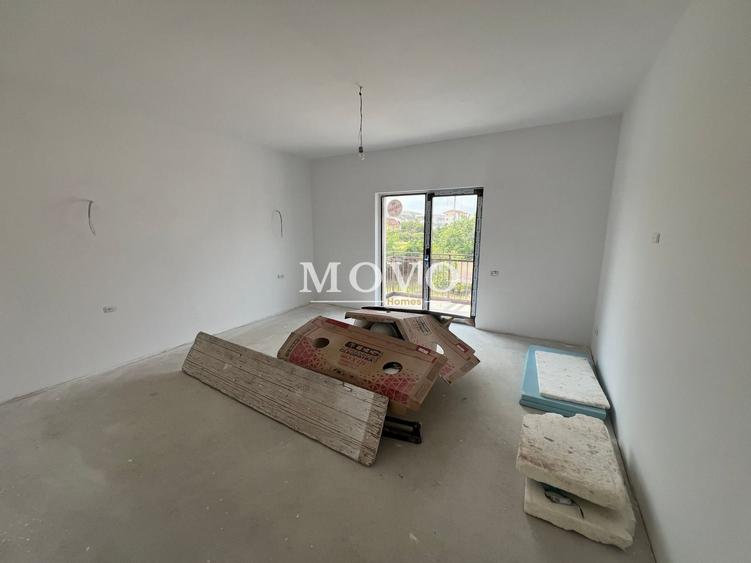 Duplex cu 4 camere cu Canalizare în Giroc