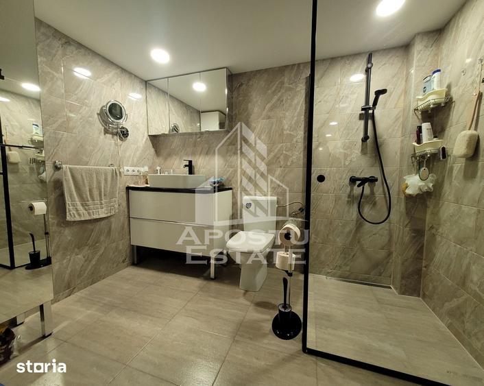 Casă cu 4 camere decomandat cu Teren 567 Mp în Lipovei