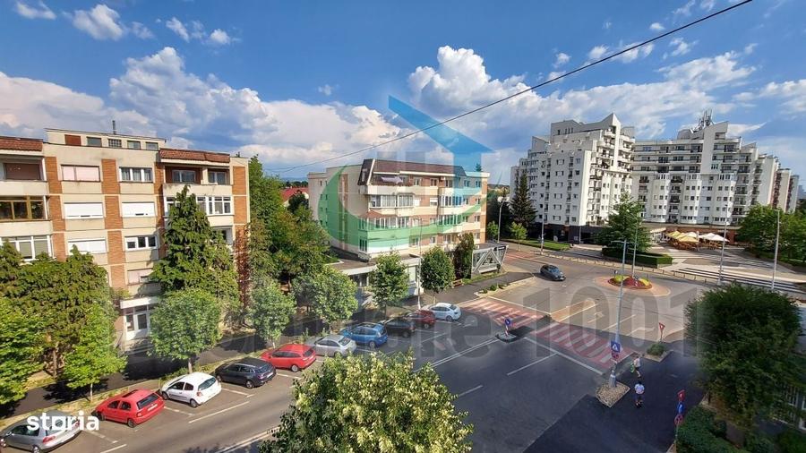 Apartament cu 3 camere decomandat în Ultracentral