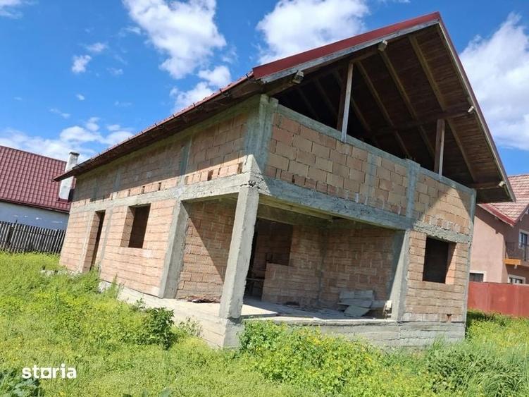 Casă cu 3 camere cu Teren 120 Mp în Central