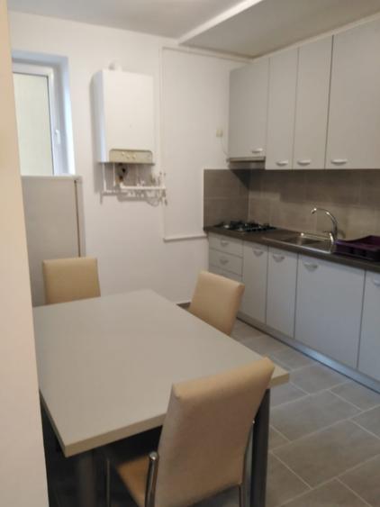 Apartament cu 2 camere decomandat în Independenței