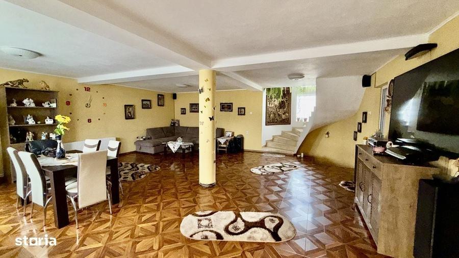 Casă cu 4 camere în Dângești