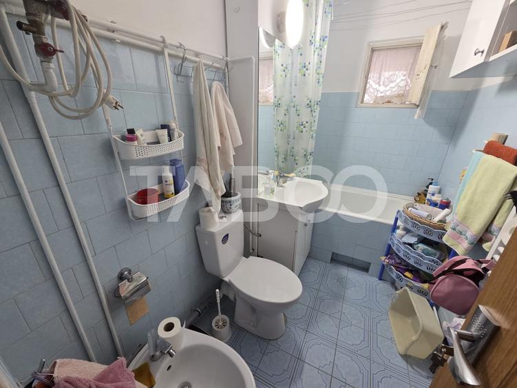 Apartament 3 camere decomandat zona 1 Decembrie 75mp si boxa la subsol - 9